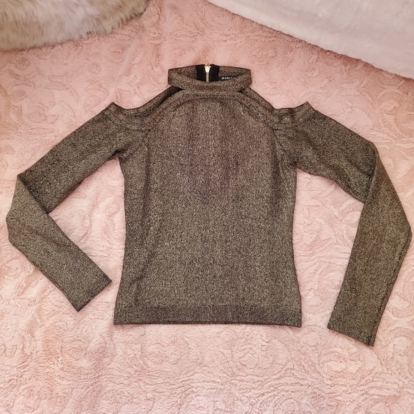 MARCIANO KNOCKOUT METALLIC COLD SHOULDER SWEATER - Picture 3 of 5